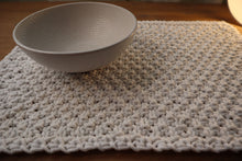Load image into Gallery viewer, Wheat stitch placemat - macrame yarn
