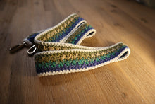 Load image into Gallery viewer, spike stitch bag strap
